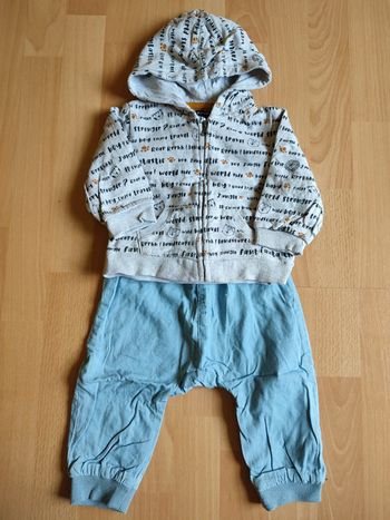 Lot tenue pantalon sarouel denim et sweat zippé gris à capuche Kiabi en 9M