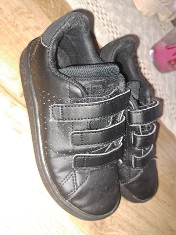 Basket noir adidas