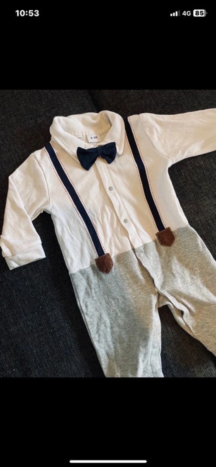 Combinaison tenue bébé