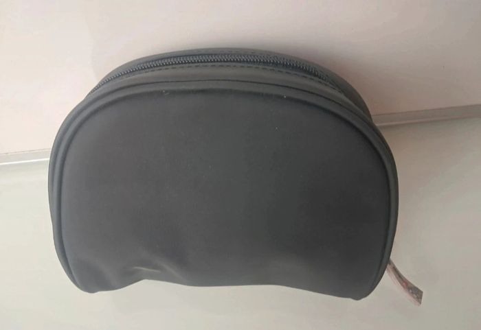 Delsey petite trousse de toilette noire neuve - photo numéro 4