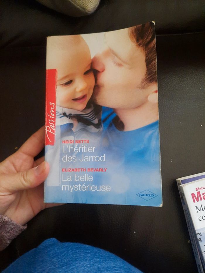 Livre harlequin passions