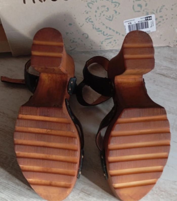Talon compensées en cuir - photo numéro 2