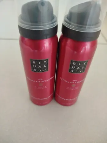 2 mousse de douche Rituals