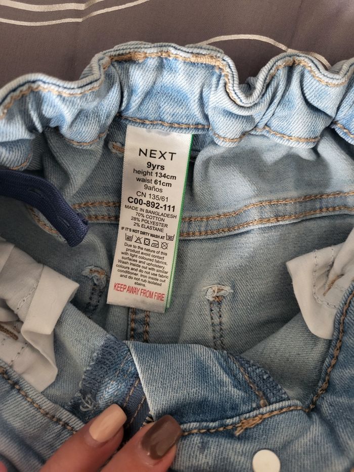 Jeans fille 8 ans - photo numéro 2