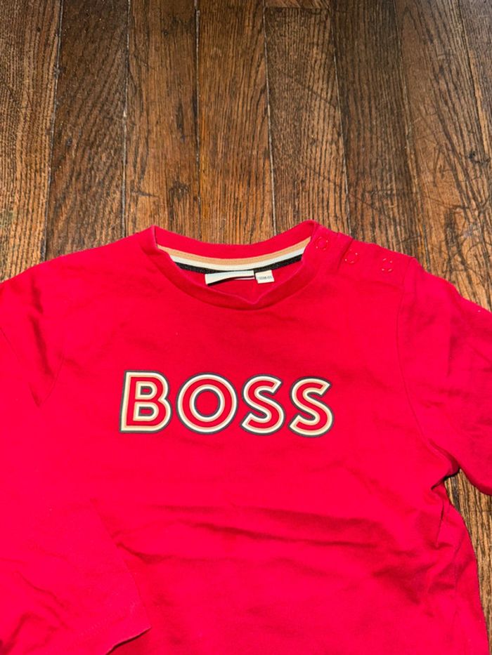 T-shirt Hugo boss 18 mois - photo numéro 2
