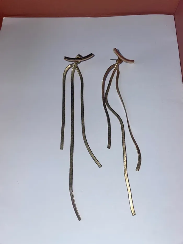 Boucles d’oreilles longues SHEIN