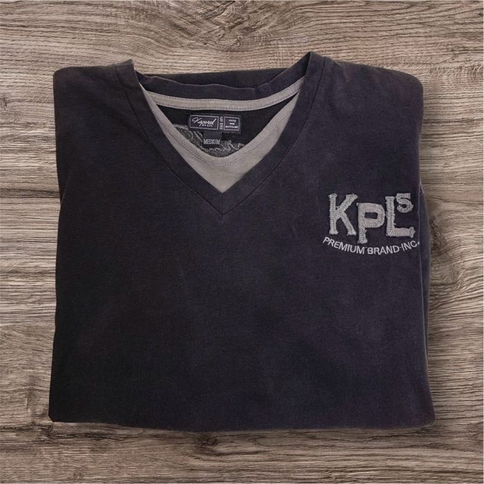 T-shirt manches longues kaporal taille M très bon état