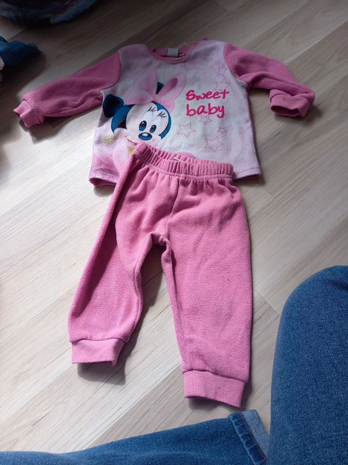 Pyjama minnie taille 12 mois