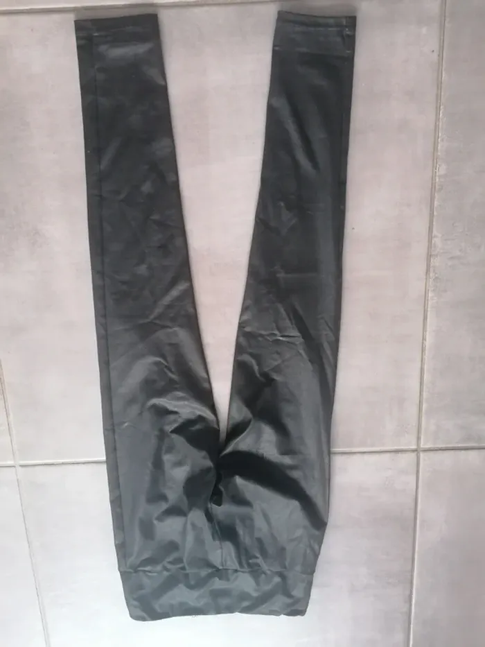 Leggings ciré calzedonia taille12ans #12ans_krocaro - photo numéro 4