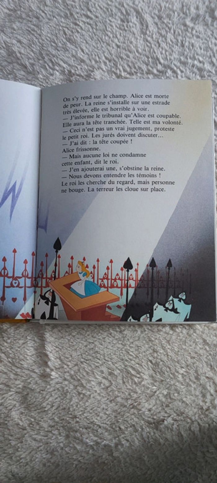 Livre Alice aux pays des merveilles - photo numéro 3
