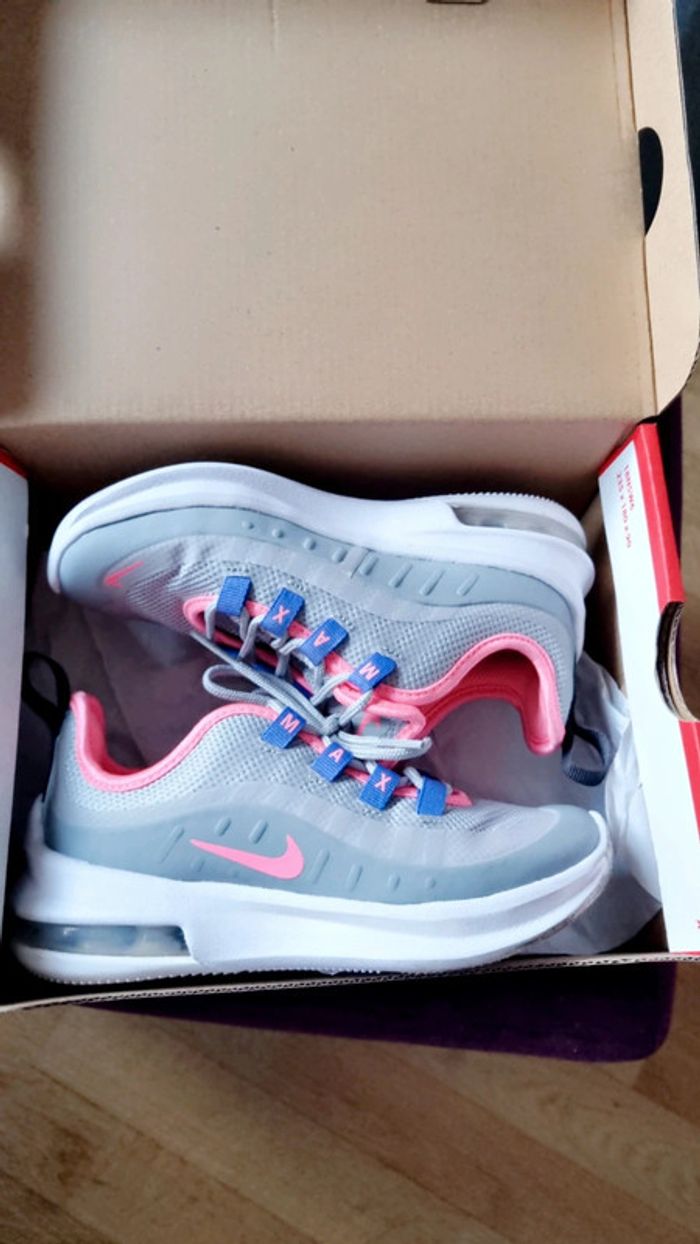 Baskets Nike - photo numéro 2