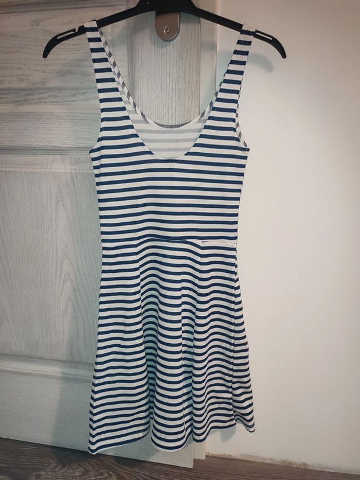 robe rayures blanches et bleues - photo numéro 2
