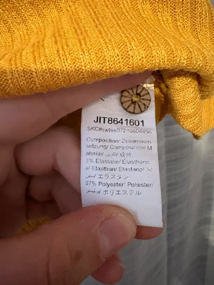 Tee-shirts moutarde - photo numéro 6