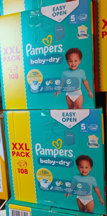 Lot de 216 couches Pampers Baby dry t5