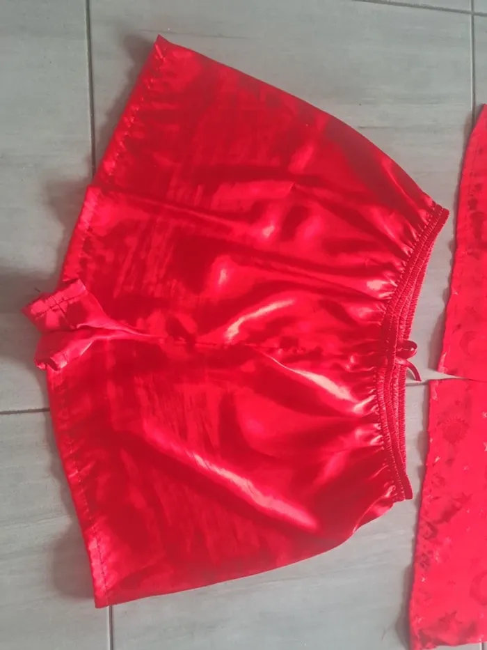 Ensemble pyjashort satin C&A Taille 46/48 - photo numéro 3