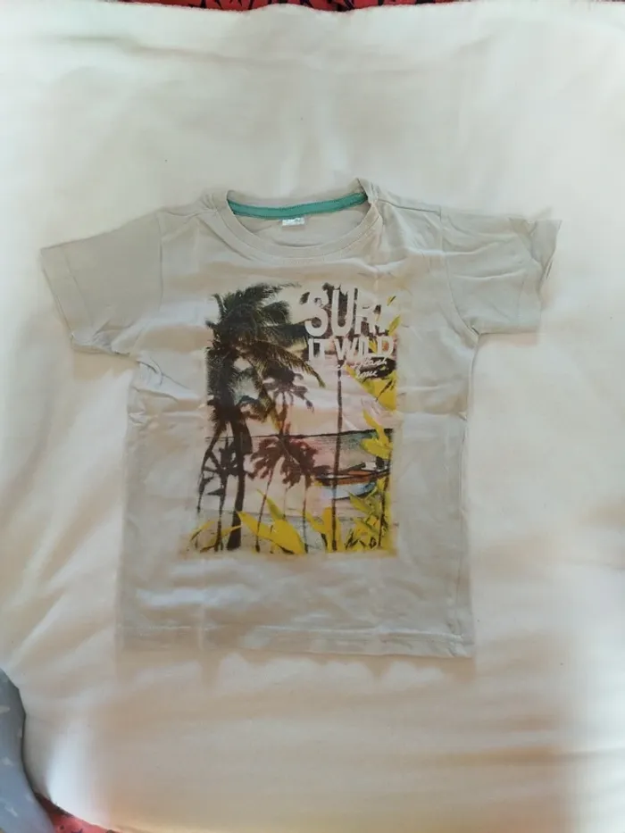 Tee shirts