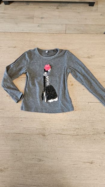 T shirt épais gris foncé avec dessin et sequins, 6 ans, nickel