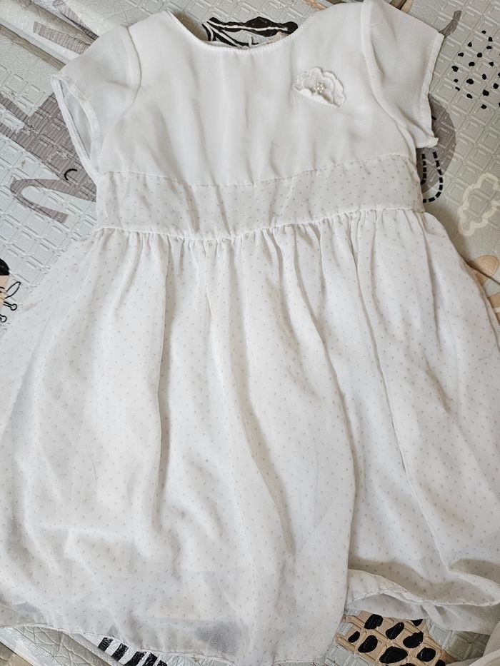 Lot 2 robes cérémonie 18 mois - photo numéro 3