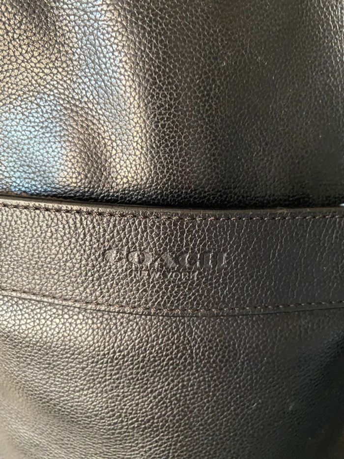 Sac à bandoulière Sacoche Coach en cuir noir - photo numéro 7