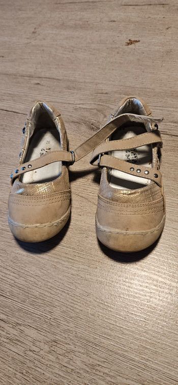 Paire de chaussures à sratches pour fille, Nini & Girls, pointure 26