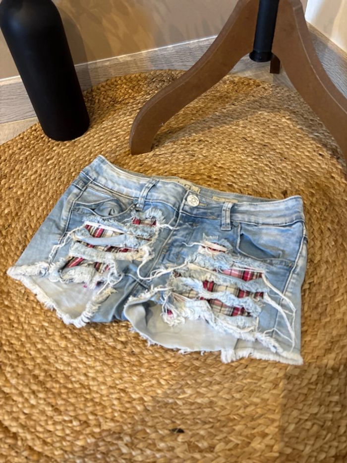 Short femme taille 36 - photo numéro 3