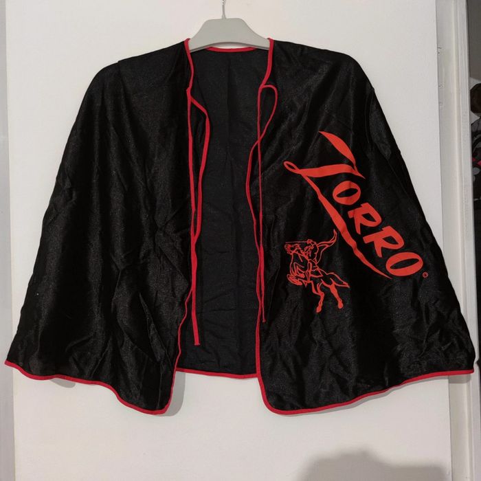 🌺 Cappe déguisement zorro