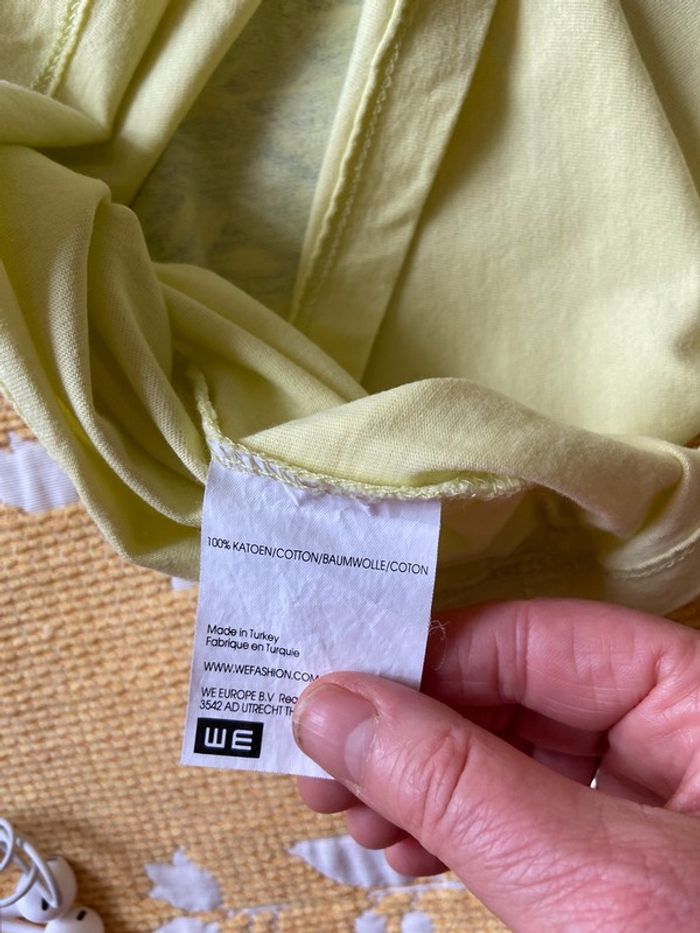 Tee-shirt jaune We taille xs 100% coton manches courts, col rond, neuf - photo numéro 4