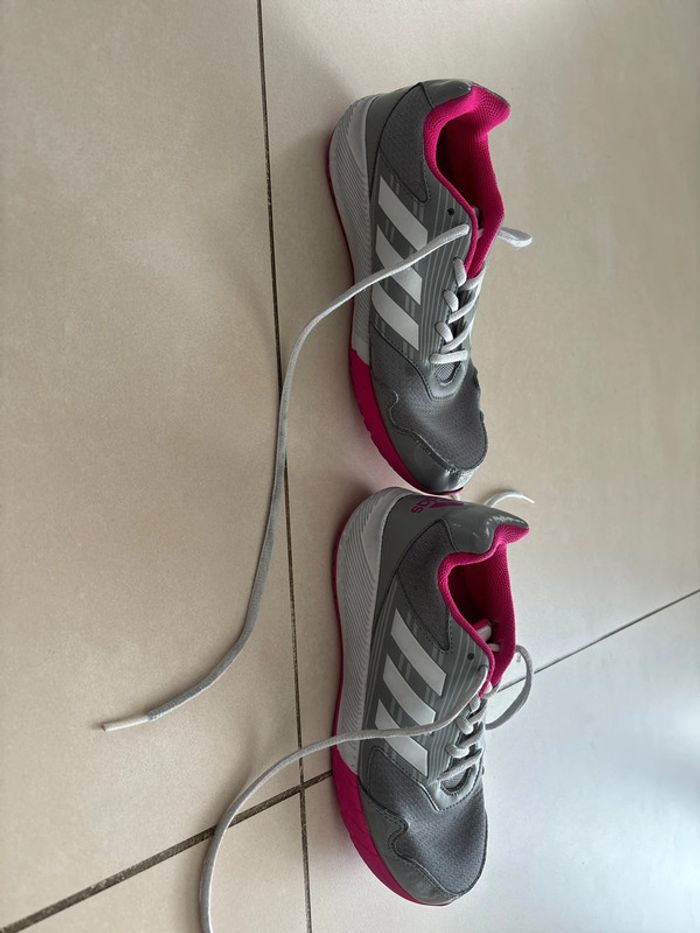 Basket Adidas fille taille 36 - photo numéro 2