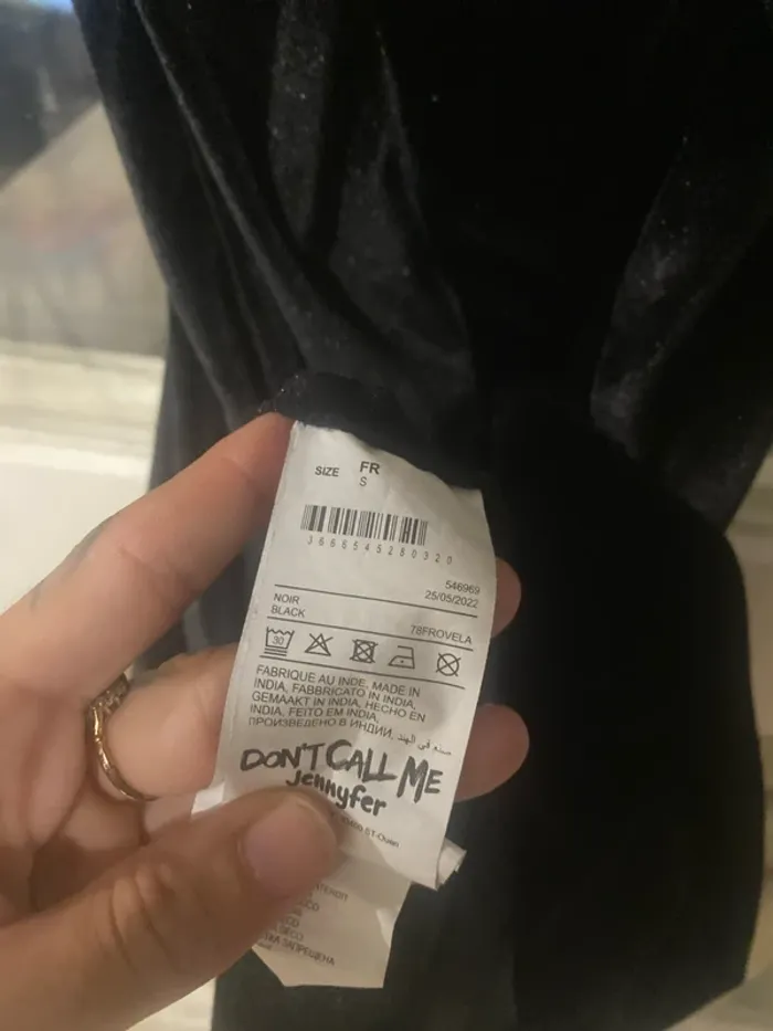 Robe en daim noire - photo numéro 8
