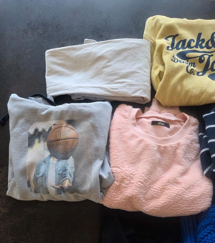 Lot vetements femme taille s / 36 - photo numéro 3