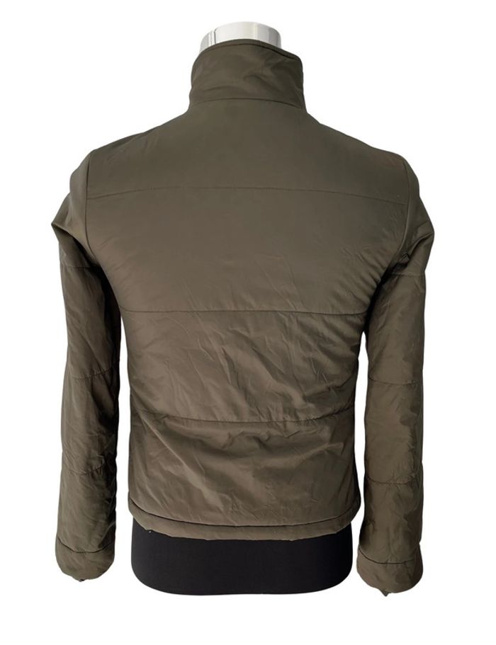 Manteau/doudoune légère verte kaki Clockhouse pour femme en taille 36 - photo numéro 2