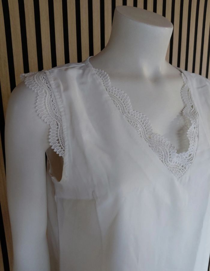 Superbe haut fluide Maëlle 🖤 - photo numéro 8