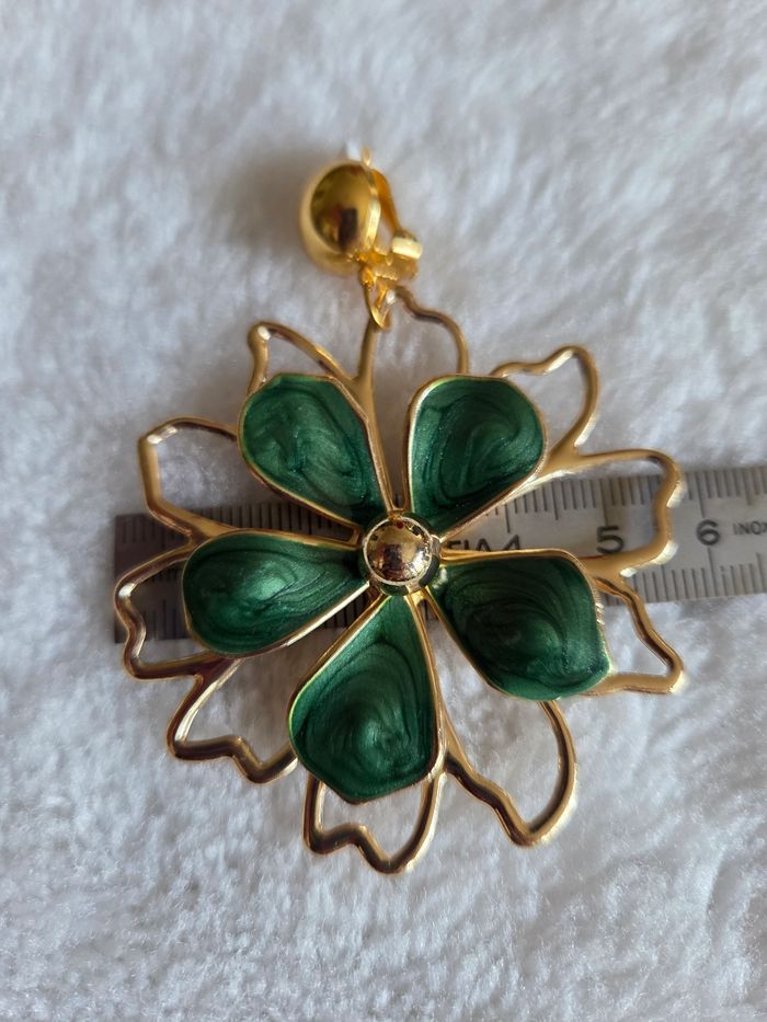 Clips d oreilles grandes fleurs - photo numéro 2