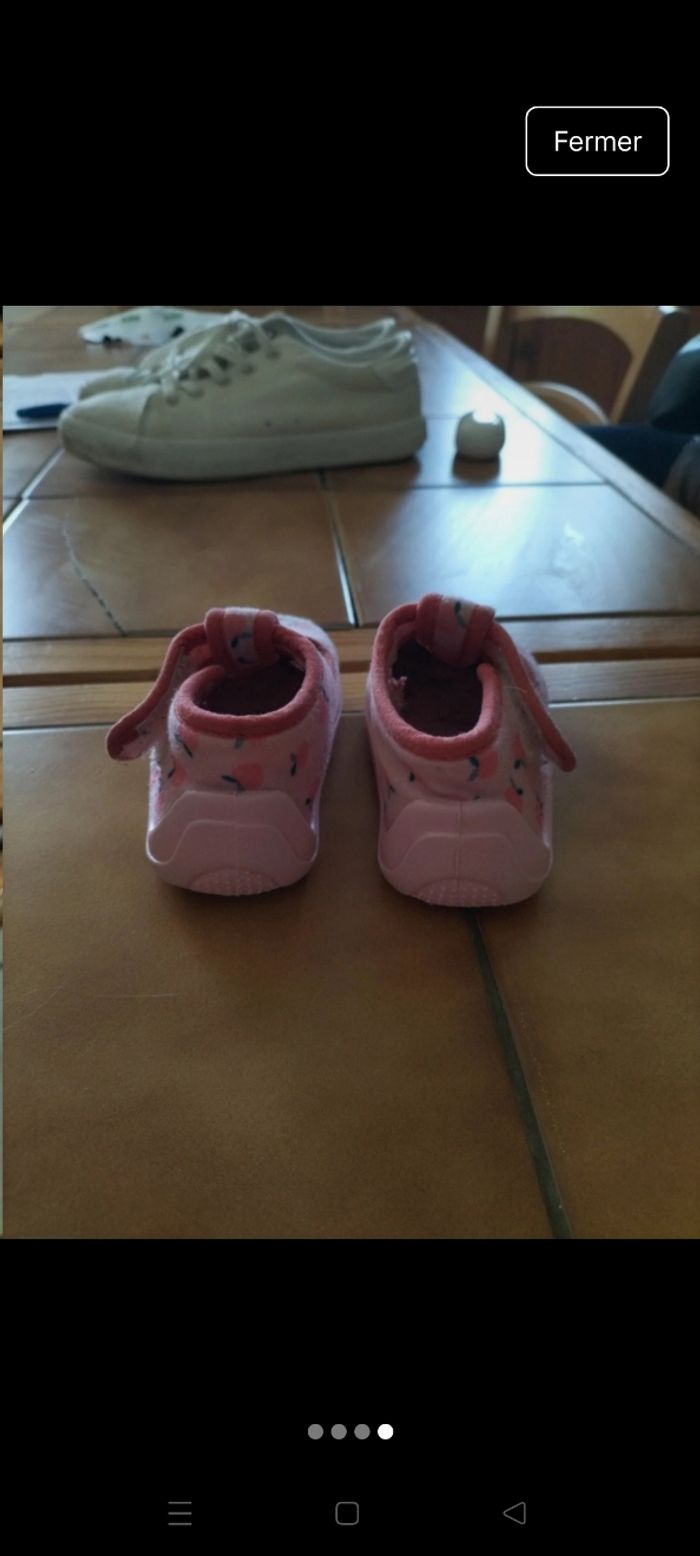 Chaussons roses pointure 20 - photo numéro 2