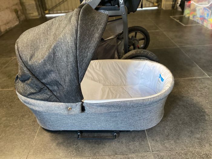 Poussette - photo numéro 3