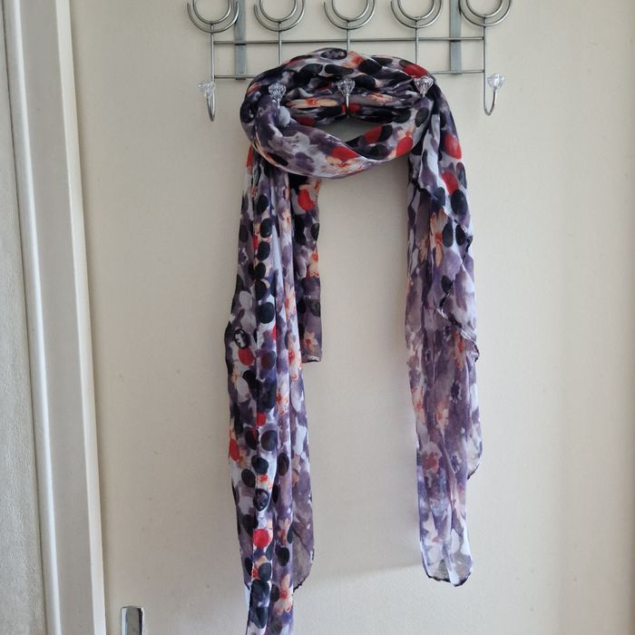 Chale echarpe fine fleuri