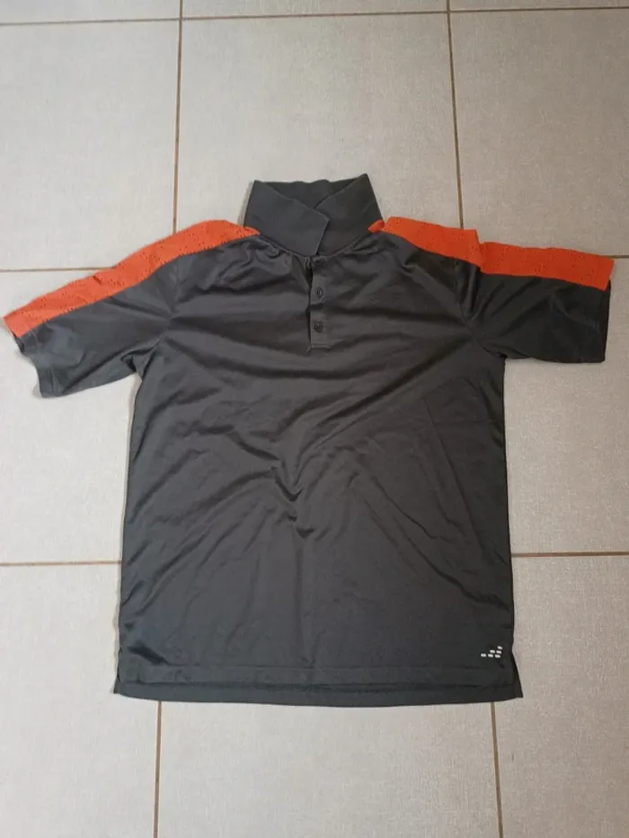 T-shirt sport gris et orange