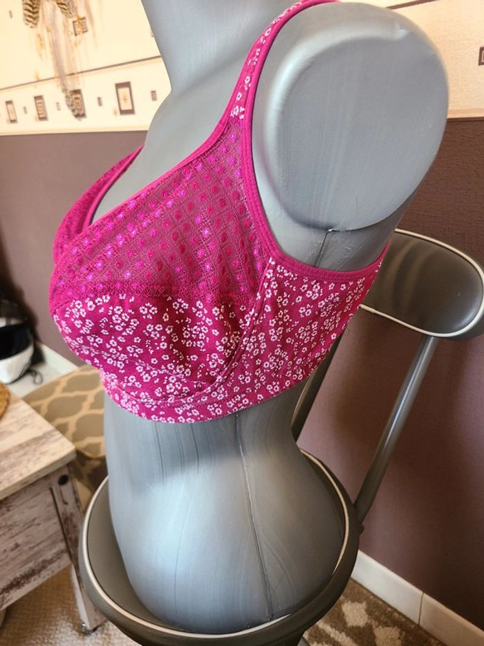 Soutien-gorges rose 105 E - photo numéro 4