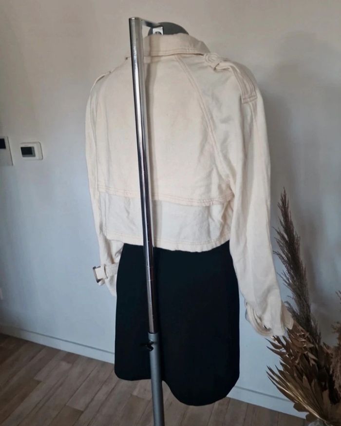 Blazer court couleur crème Stradivarius - photo numéro 7