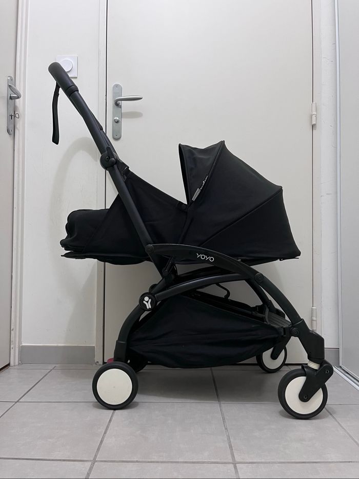 Poussette YOYO 2 avec packs 0+ et 6+ noir