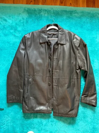 Veste en cuir noir / manteau en cuir noir