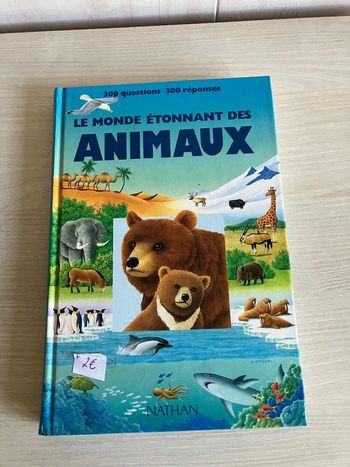 Livre enfant "Le monde étonnant des animaux – 300 questions/réponses