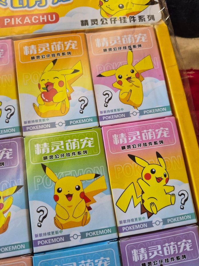 24 boîtes figurine pokemon - photo numéro 3
