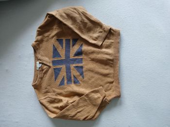 Pull marron, taille 4 ans , très bon état 