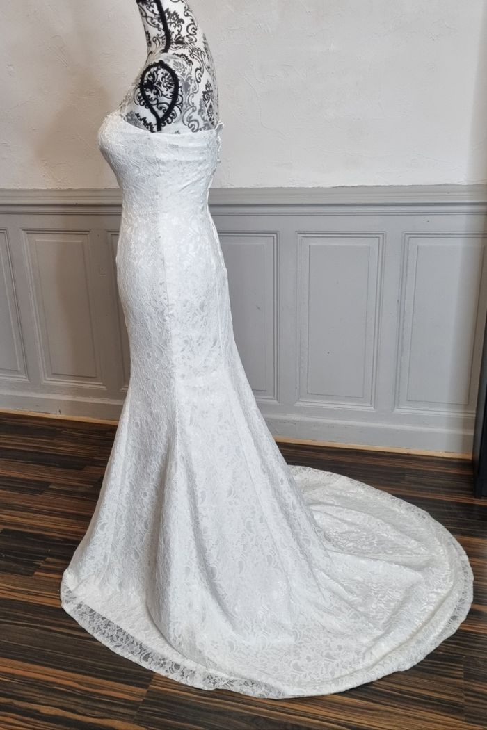 robe de mariee sirène dentelle blanche avec traîne Taille 38/40/42 - photo numéro 3