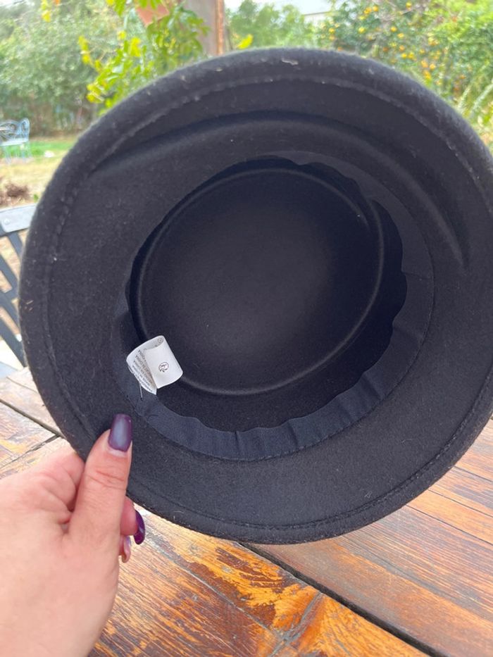 Chapeau noir - photo numéro 2