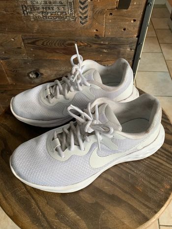 Chaussures running Nike sport évolution 6 T38,5