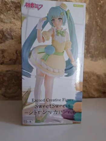 Figurine Hatsune Miku Sweetsweets citron