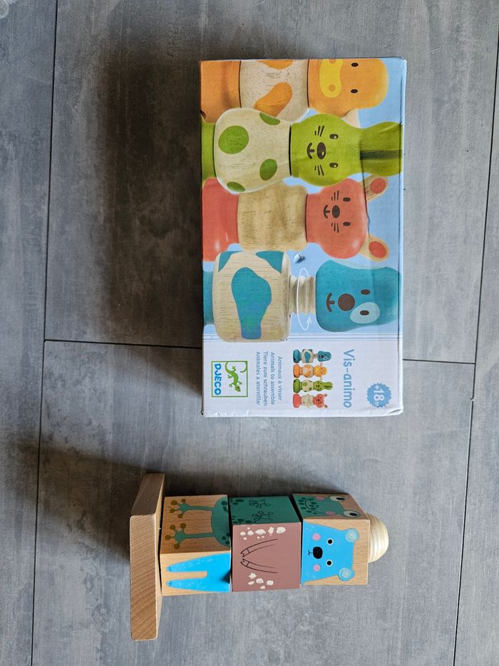 Lot de jouets d'éveils bébé en bois Djeco