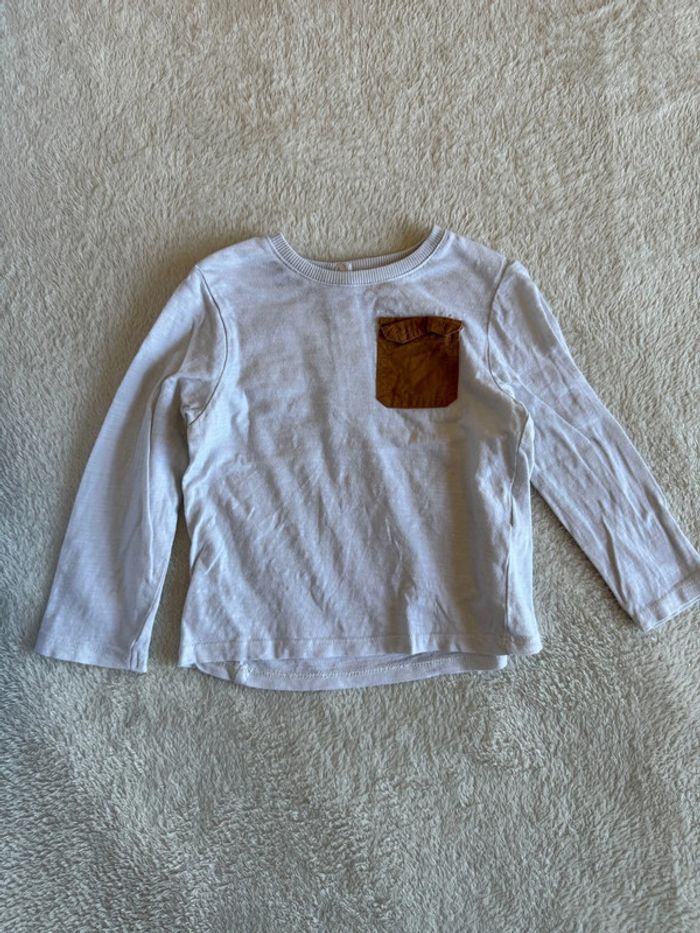 T-shirt manches longues à poche